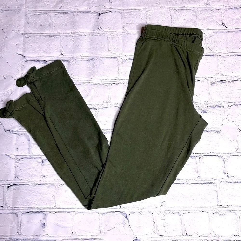 Green Leggings with Bows